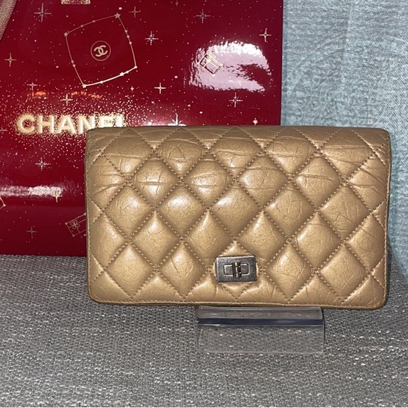 Chanel gold lambskin quilted long bifold wallet . Leather is soft and very plump - Picture 1 of 5